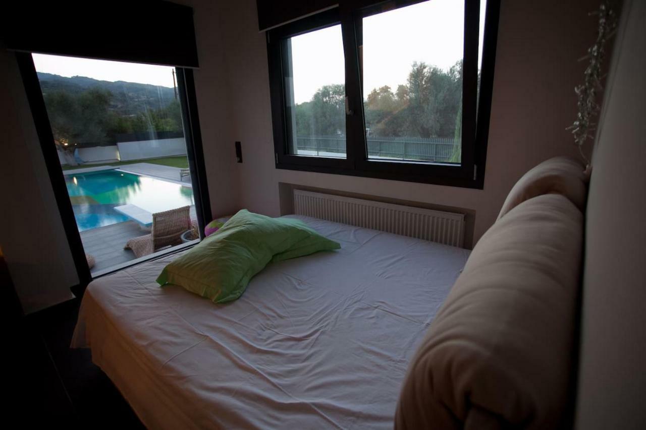 Villa Natasa Lampiri  Extérieur photo
