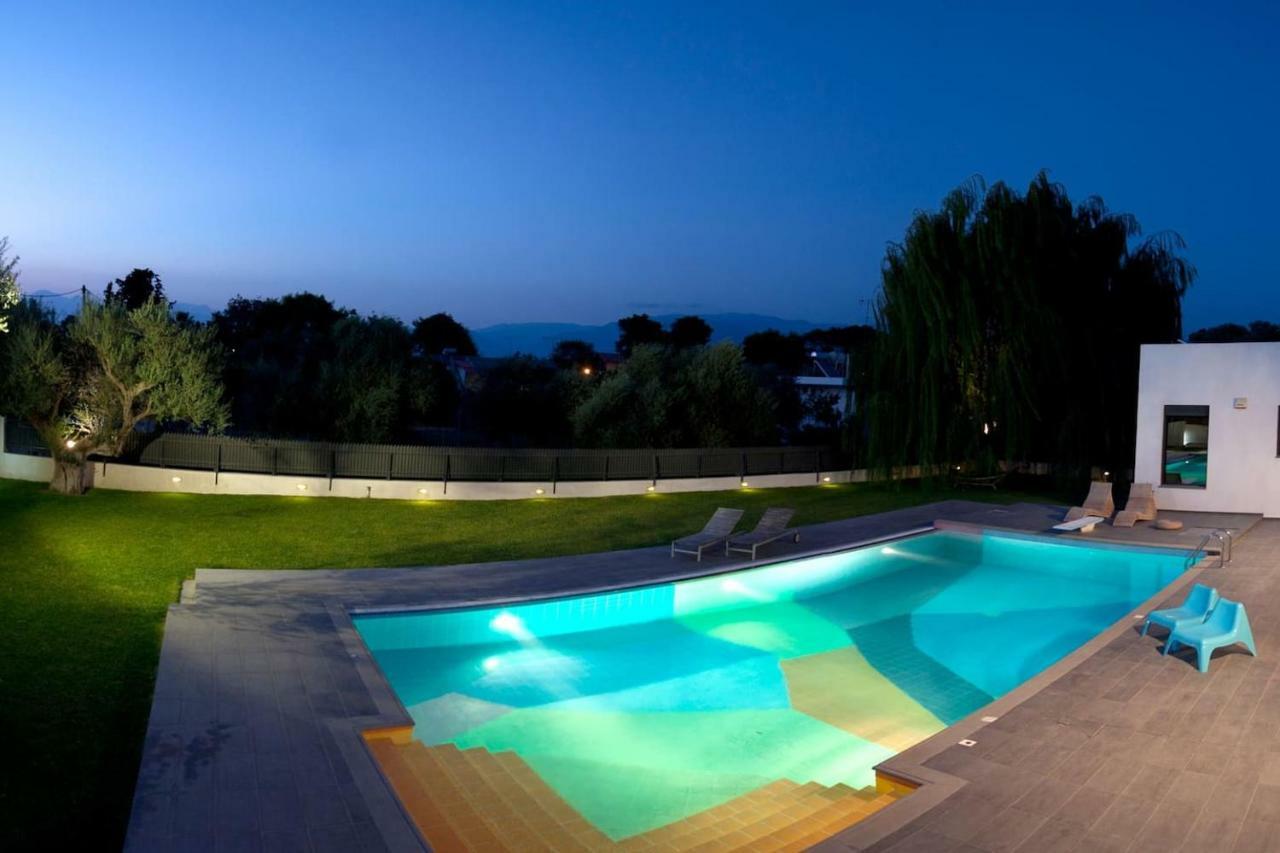 Villa Natasa Lampiri  Extérieur photo