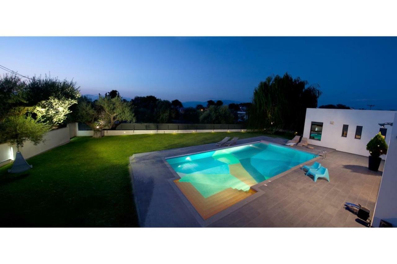 Villa Natasa Lampiri  Extérieur photo